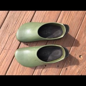 Birki’s Birkenstock Active Clog, gently worn